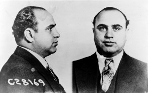 AlCaponemugshotCPD2 300x189 Al Capone, un symbole dérangeant