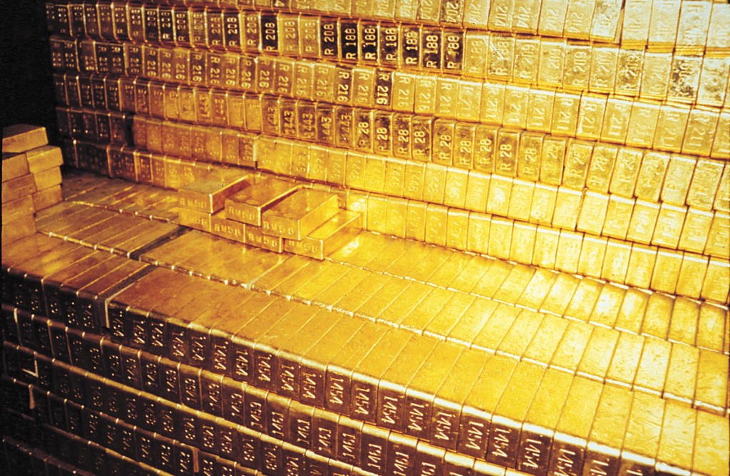 Gold Bars in Fort Knox 1024x668 Valérie Trierweiler rentière de la finance ?