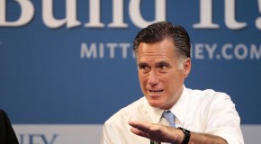 Mitt Romney fait des blagues douteuses