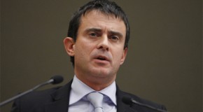 Manuel Valls réagit après la manifestation devant l’ambassade américaine de Paris