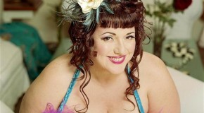 Une grosse tue son mec avec ses seins dans une caravane