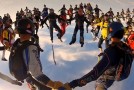 Go-pro: record du monde de saut en parachute