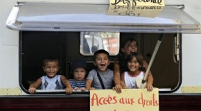 Saint-Fons: des Roms scolarisés dans un commissariat