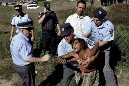 Var: des escrocs roumains trahis par des photos Var: des escrocs roumains trahis par des photos