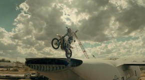 « Robbie Maddison’s Aircraft »: une superbe vidéo de DC Shoes