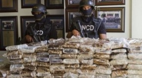 Tchin Tchin : Alain Afflelou se dit « stupéfait » de la découverte des 700 kg de cocaine dans son jet privé