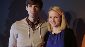 Yahoo! continue sa stratégie de rajeunissement