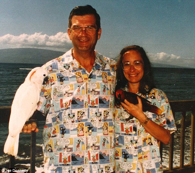 Les Feartherstone portent les mêmes vêtements depuis 1977 article 2317125 19970EFC000005DC 880 634x563 Les Feartherstone portent les mêmes vêtements depuis 1977