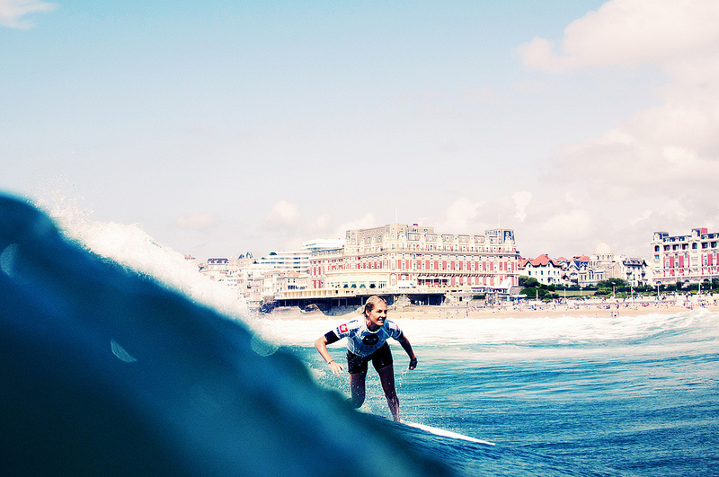 Le trailer (sexy) du Roxy Pro Biarritz 2013 stephanie gilmore biarritz Le trailer (sexy) du Roxy Pro Biarritz 2013