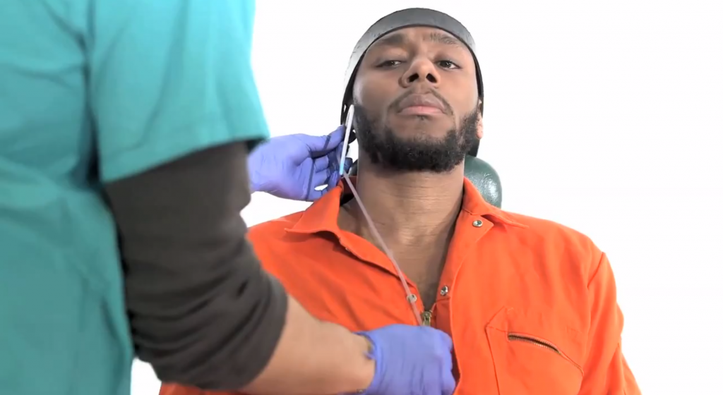 Foie gras: Mos Def dans la peau dun prisonnier de Guantanamo 1373292608 a9c23ea6fe2265088feef8bb5f3acc03 1024x560 Foie gras: Mos Def dans la peau dun prisonnier de Guantanamo