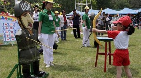 Corée du Nord : les enfants soldats tirent sur des militaires américains en carton